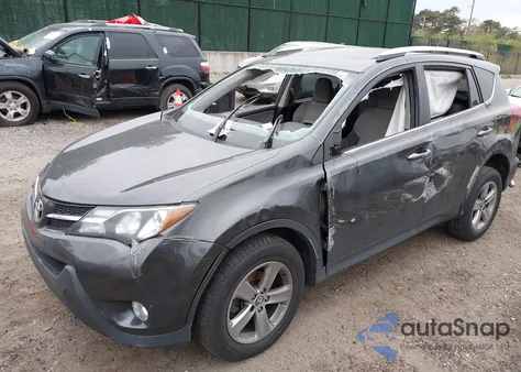 2015 Toyota Rav4 Xle z USA, uszkodzony, nr VIN 2T3RFREV0FW263060